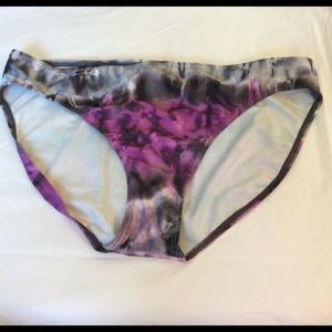 Island Escape Tie Dye Swim Bottoms NWT